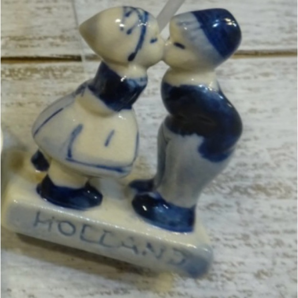 Holland Figure Decor